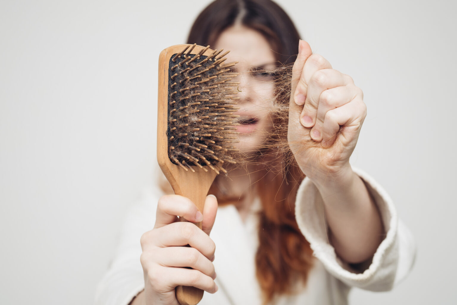 tipps-f-r-gesunde-haare-und-gegen-haarausfall-naturheilkompass